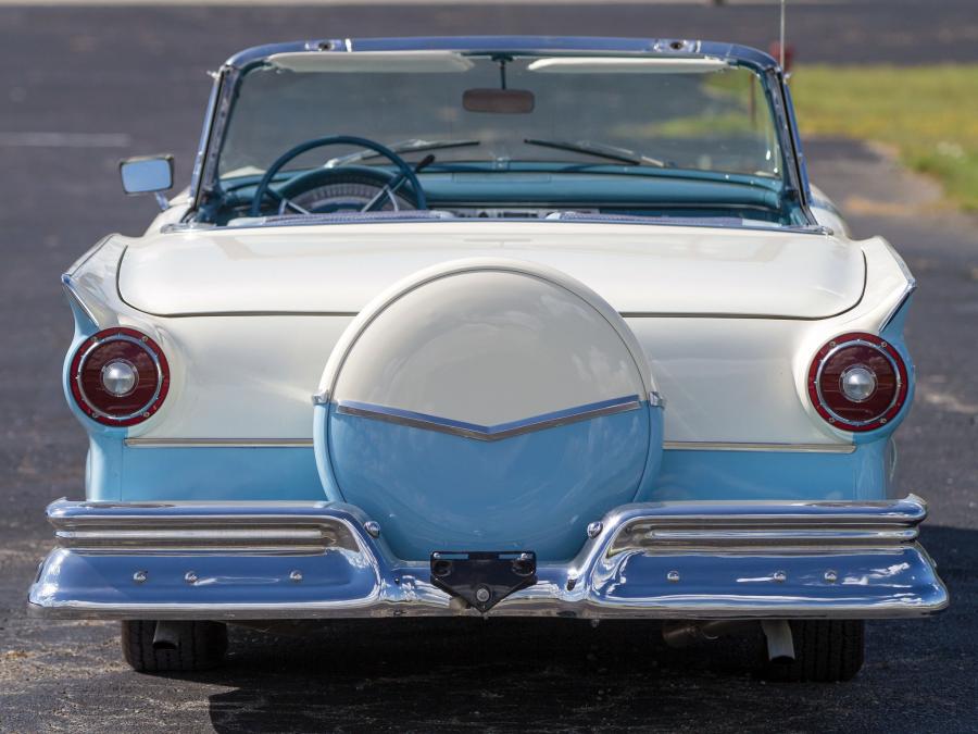  Ford Fairlane 500 Skyliner Retractable Hardtop 1957 года  (фото 32 из 41)